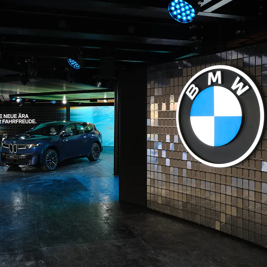 messebau-Outdoor-IAA-BayerischeMotorenWerke-Muenchen-winkels_interior-2025_10