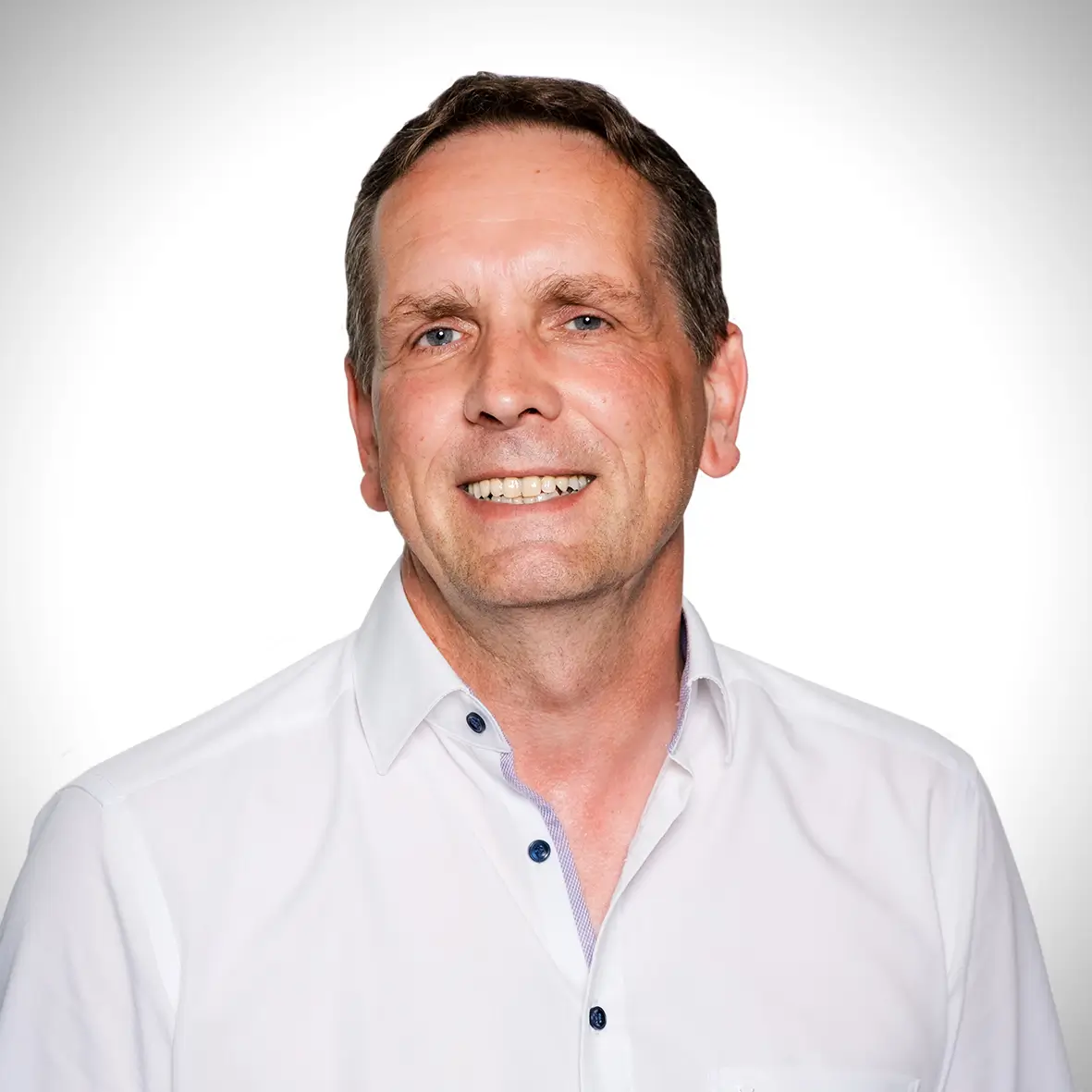 Website_ManfredHoltmann Peter Vos Sales Manager of Winkels Interior Design Exhibition / Consultancy stand builders and interior designers